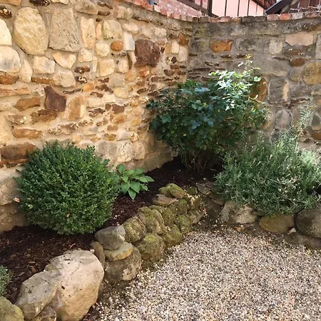 Romantisches Ferienhaus Fuer 8 Personen